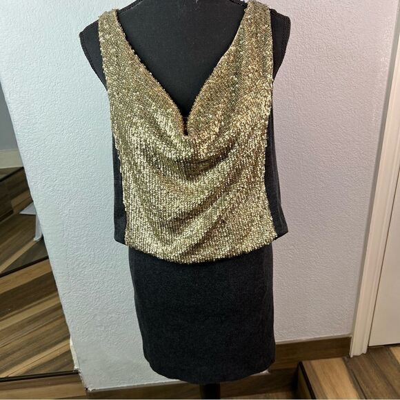 Tory Burch Charcoal Sequin Embellished Wool Midi Dress Gold/Gray Sz Small - Picture 2 of 12